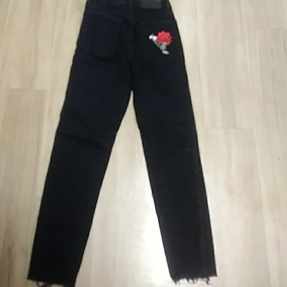 🎇DIVIDED BLACK JEANS🎇 - Picture 3 of 3